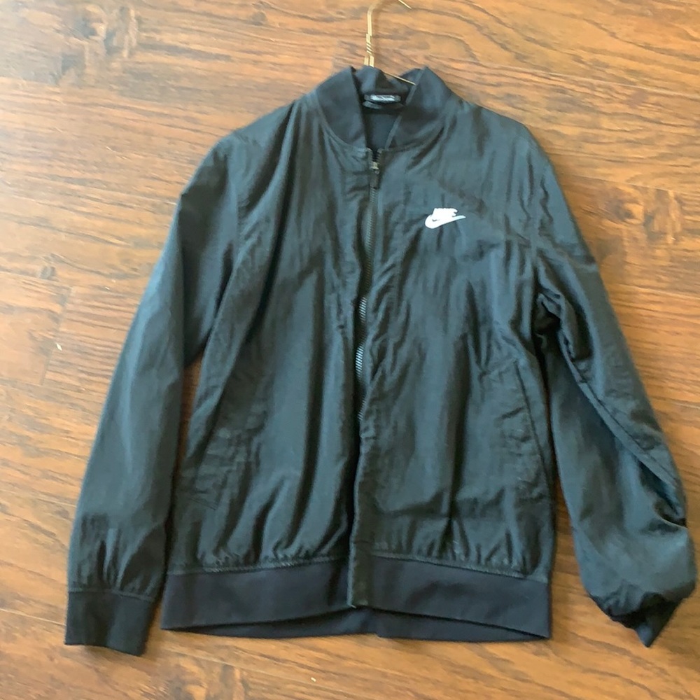 Nike windbreaker